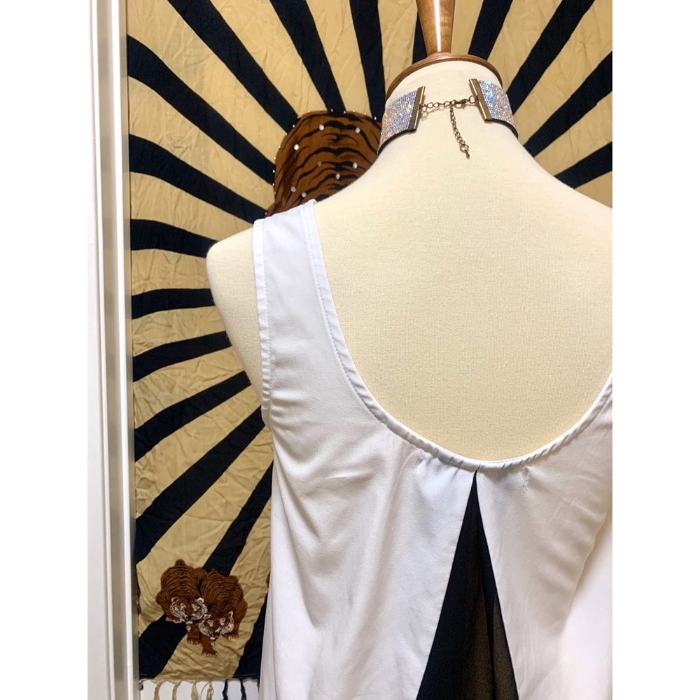 🌈 Stylish minimalist top